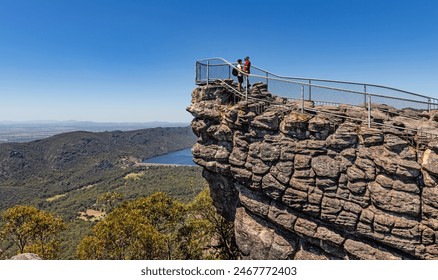 周于希 5812:探索周于希的艺术魅力与创作历程 周于希 5812:探索周于希的艺术魅力与创作历程